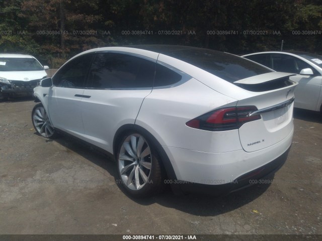 5YJXCBE26HF037076  tesla model x 2017 IMG 2