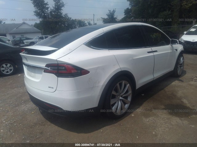 5YJXCBE26HF037076  tesla model x 2017 IMG 3