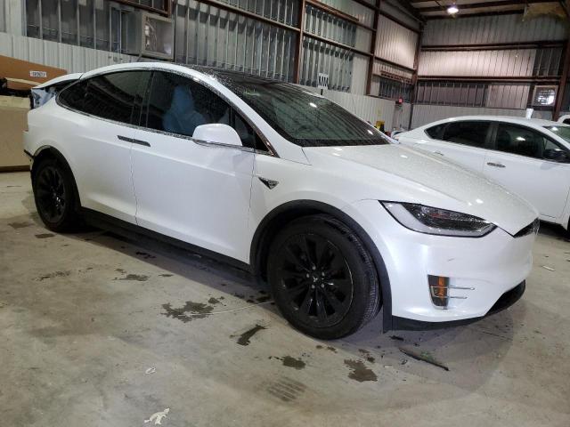 5YJXCBE26HF043914  tesla model x 2017 IMG 3