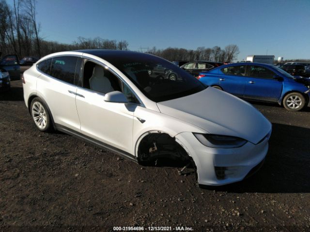 5YJXCBE27HF065095  tesla model x 2017 IMG 0