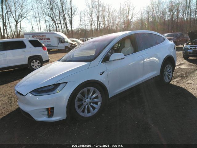 5YJXCBE27HF065095  tesla model x 2017 IMG 1