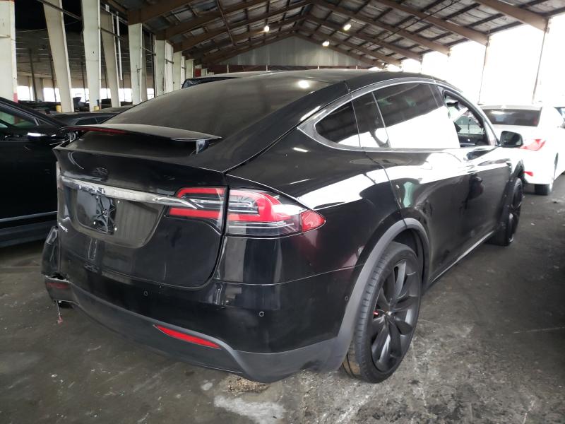 5YJXCBE27HF076162  tesla model x 2017 IMG 3