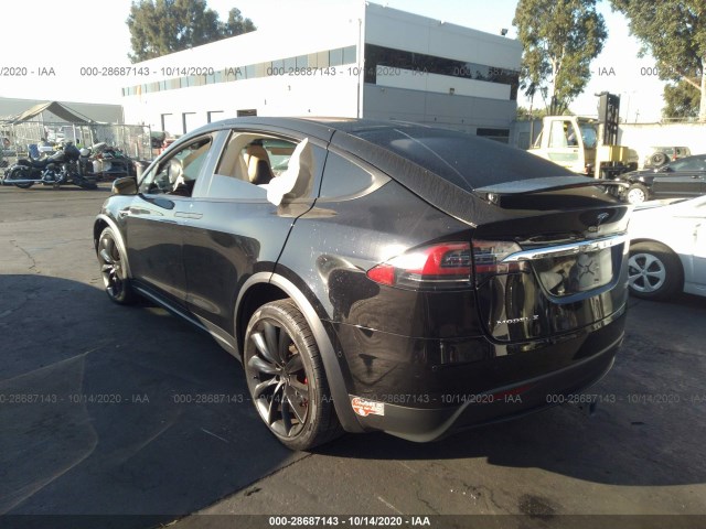 5YJXCBE41HF053607  tesla model x 2017 IMG 2