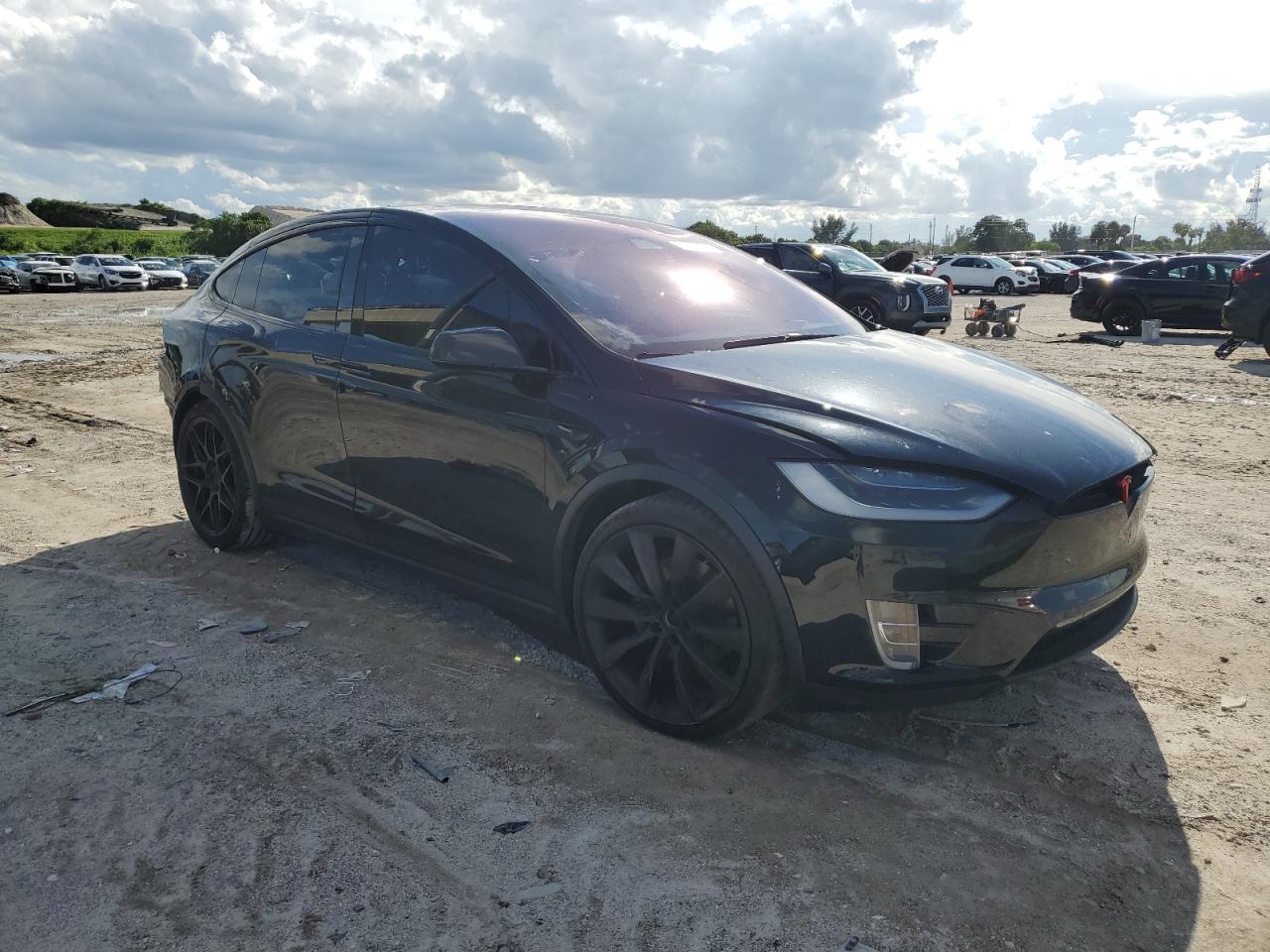 5YJXCBE45HF052816  tesla model x 2017 IMG 3