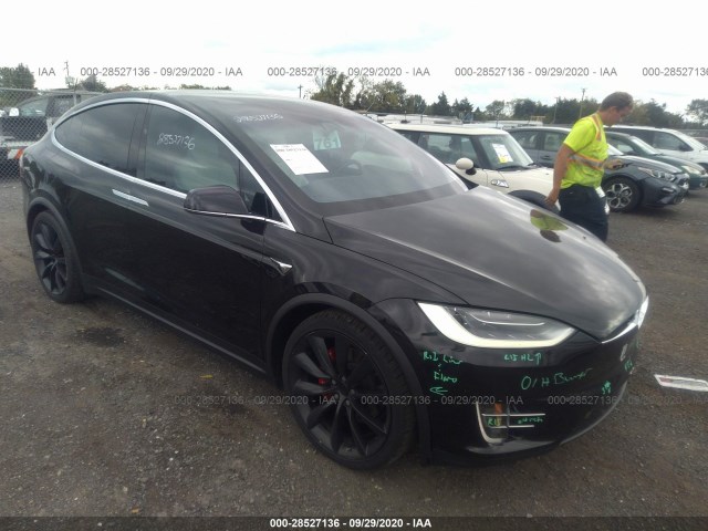 5YJXCBE47HF042014  tesla model x 2017 IMG 0