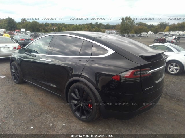 5YJXCBE47HF042014  tesla model x 2017 IMG 2