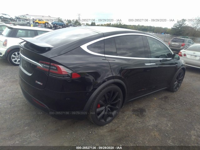 5YJXCBE47HF042014  tesla model x 2017 IMG 3