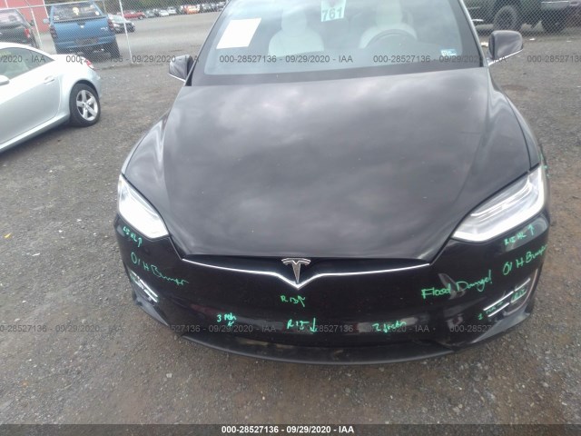 5YJXCBE47HF042014  tesla model x 2017 IMG 5