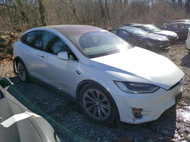 5YJXCDE20HF044424  tesla model x 2017 IMG 3