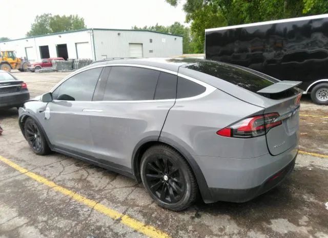 5YJXCDE2XHF052501  tesla model x 2017 IMG 2