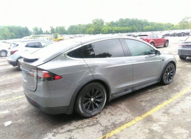 5YJXCDE2XHF052501  tesla model x 2017 IMG 3