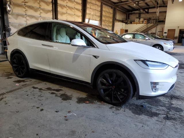 5YJXCDE46HF076215  tesla model x 2017 IMG 3