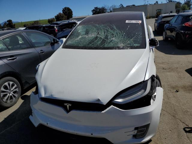 5YJXCAE21JF139983  tesla model x 2018 IMG 4