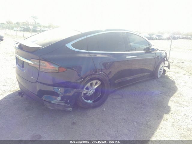 5YJXCAE22JF112744  tesla model x 2018 IMG 3