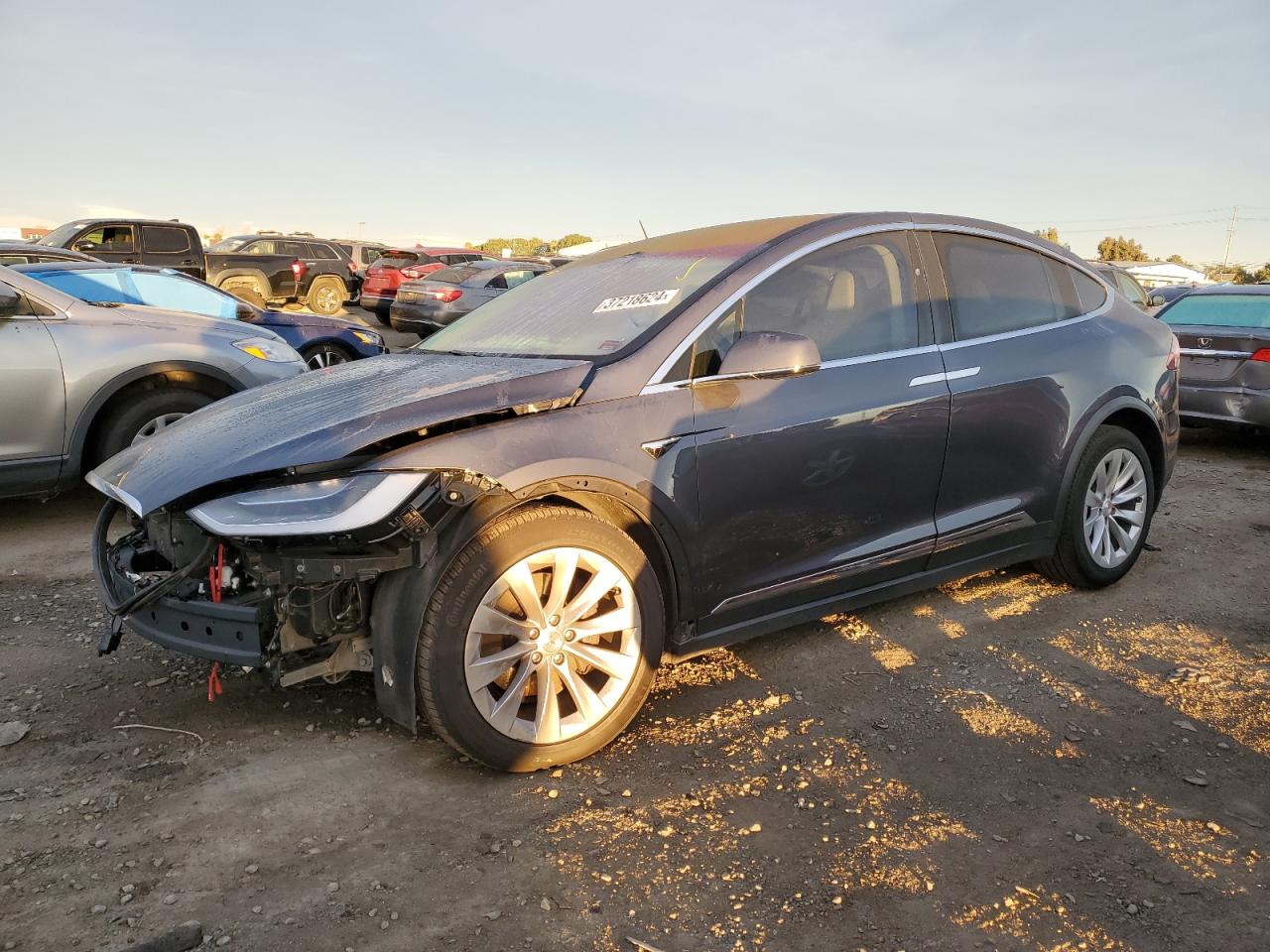 5YJXCAE24JF128136  tesla model x 2018 IMG 0