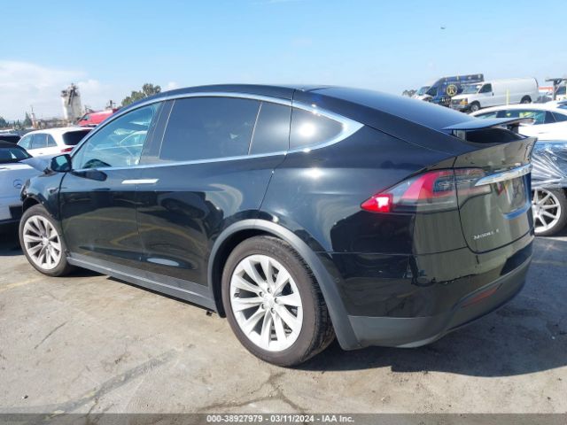 5YJXCAE26JF087623  tesla model x 2018 IMG 2