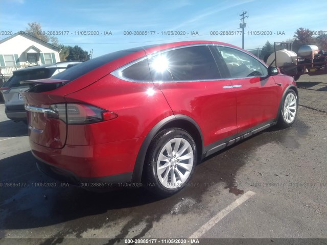 5YJXCAE26JF089209  tesla model x 2018 IMG 3