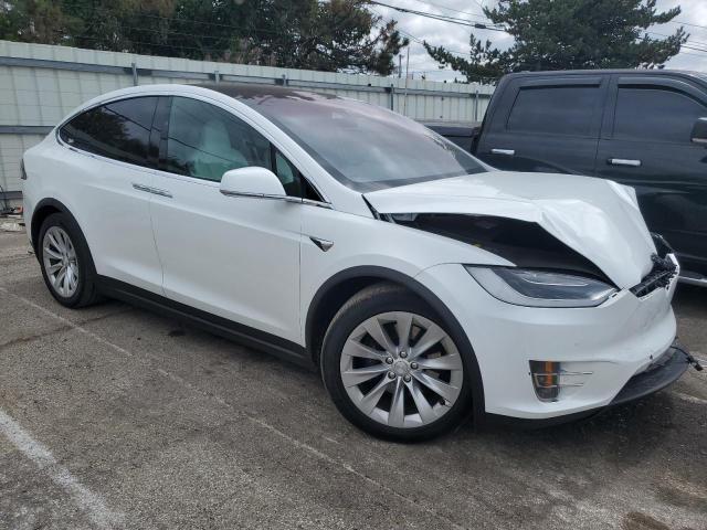 5YJXCAE27JF103098  tesla model x 2018 IMG 3