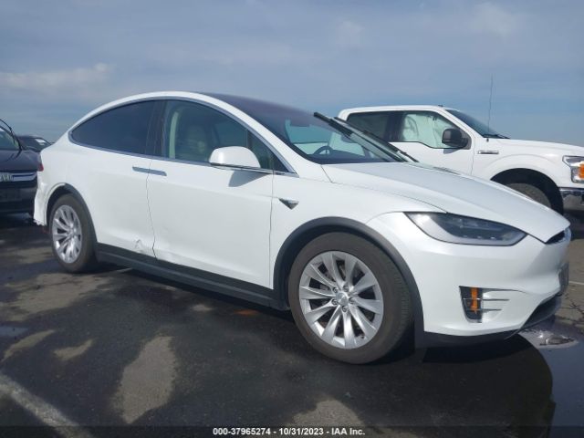 5YJXCAE2XJF116685  tesla model x 2018 IMG 0