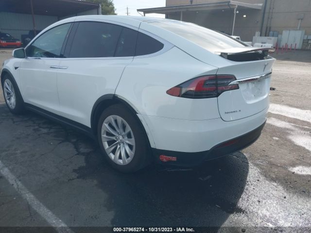 5YJXCAE2XJF116685  tesla model x 2018 IMG 2