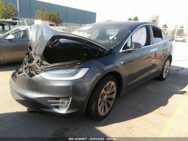 5YJXCBE22JF091531  tesla model x 2018 IMG 1