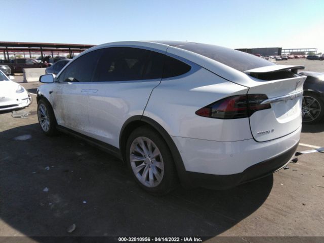 5YJXCBE22KF140356  tesla model x 2019 IMG 2