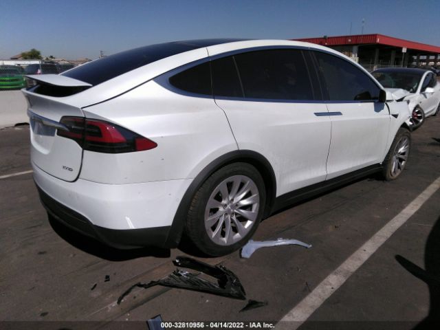 5YJXCBE22KF140356  tesla model x 2019 IMG 3