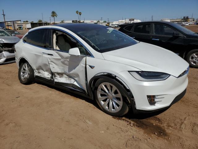 5YJXCBE24JF135528  tesla model x 2018 IMG 3