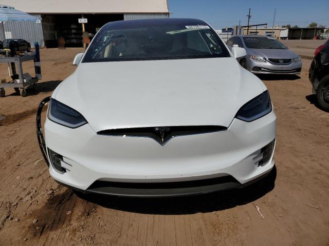 5YJXCBE24JF135528  tesla model x 2018 IMG 4