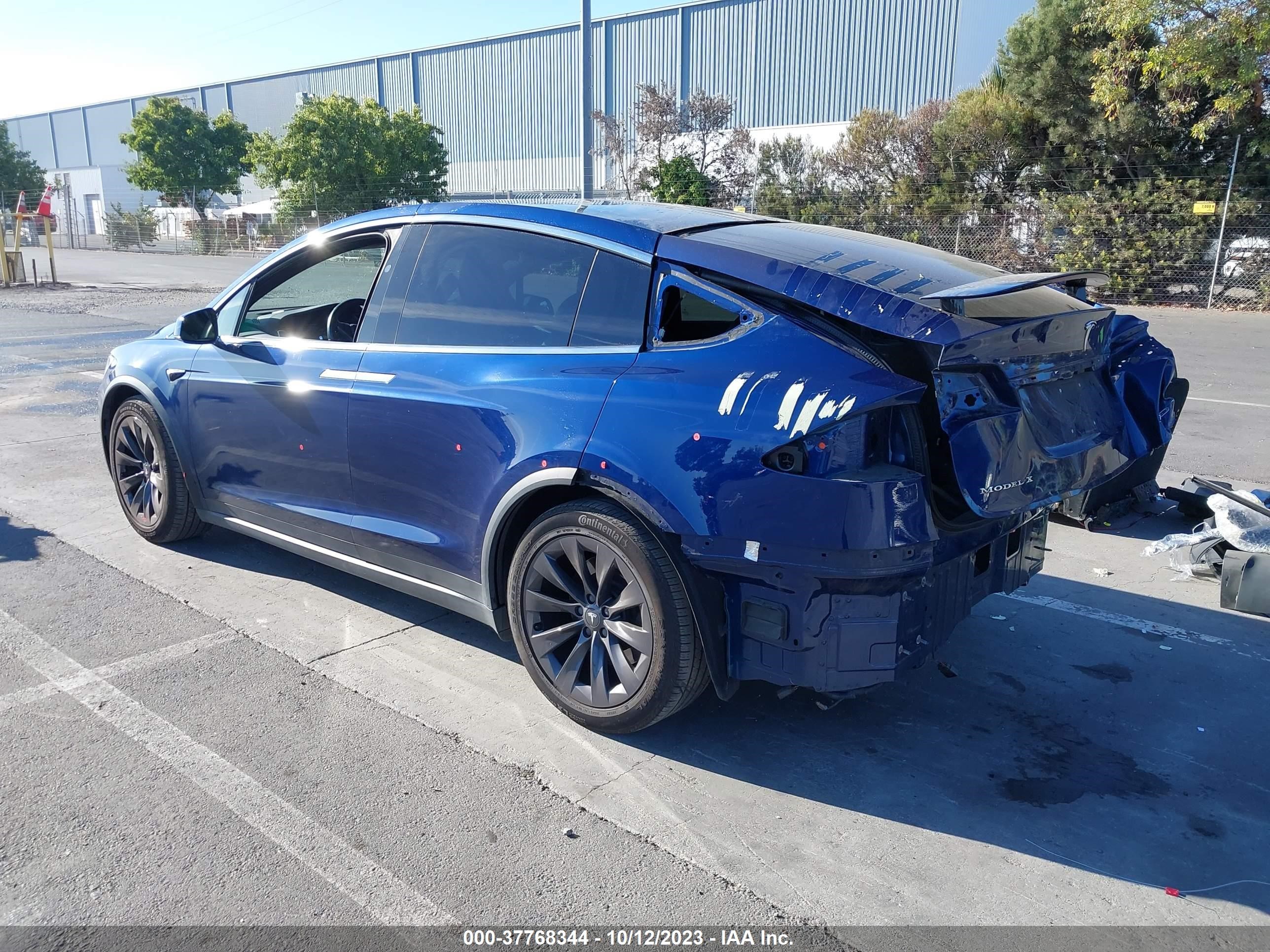 5YJXCBE26JF127463  tesla model x 2018 IMG 2