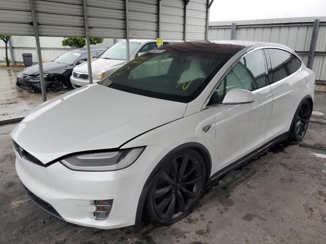 5YJXCBE28JF088777  tesla model x 2018 IMG 1