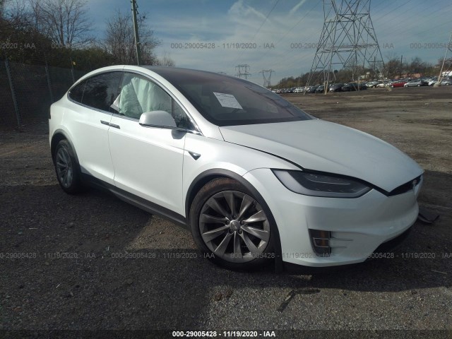 5YJXCBE28JF114276  tesla model x 2018 IMG 0