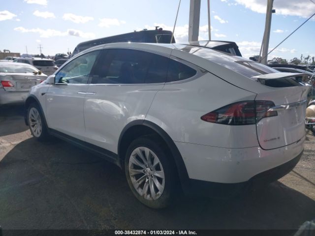 5YJXCDE21JF104507  tesla model x 2018 IMG 2