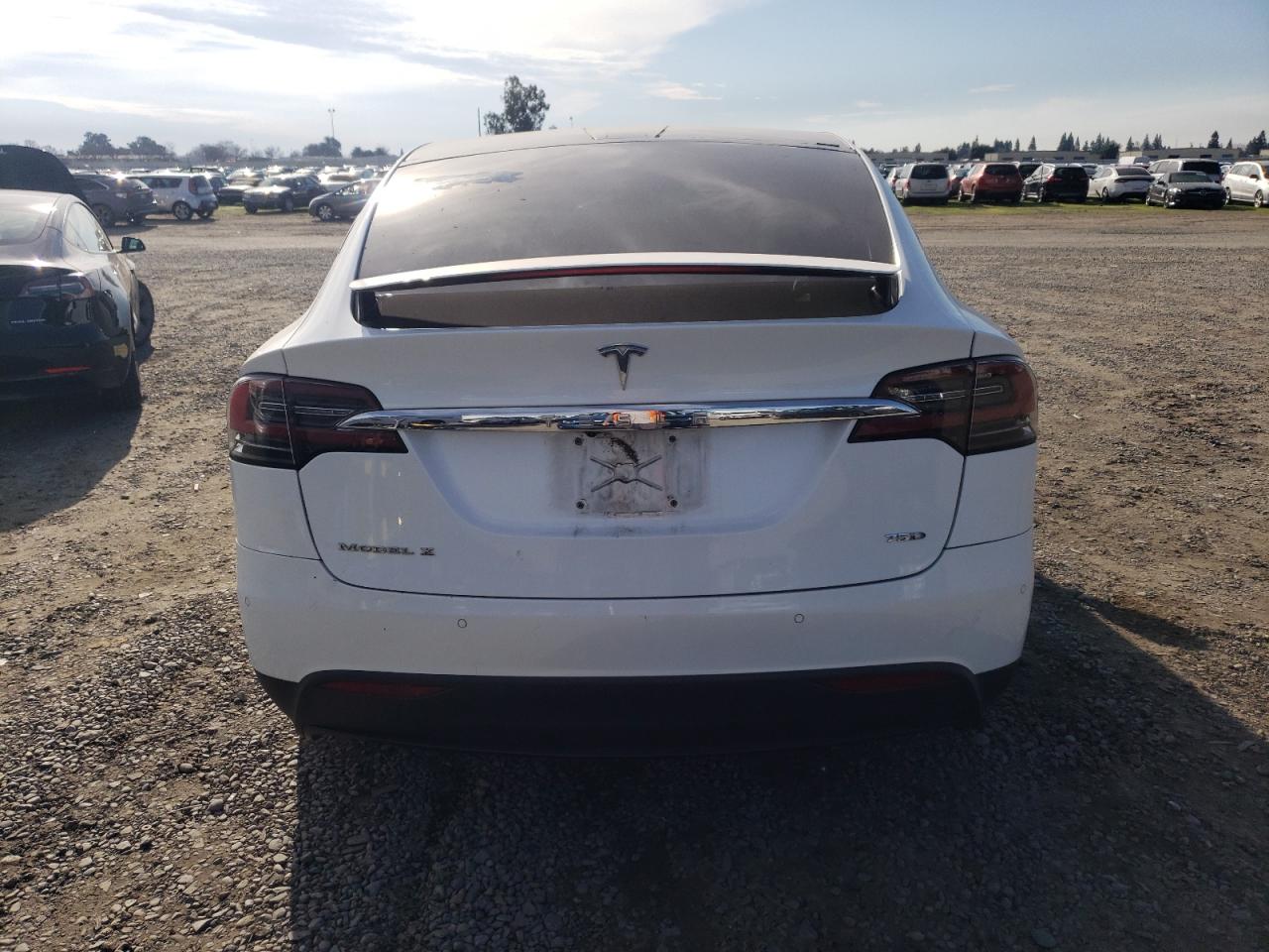 5YJXCDE22JF115516  tesla model x 2018 IMG 5