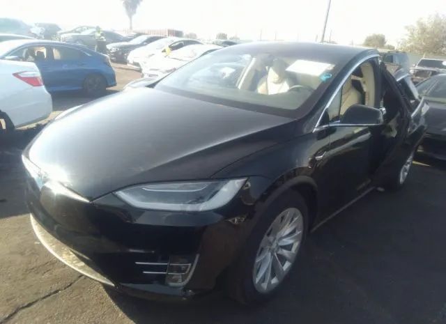 5YJXCDE25JF106552  tesla model x 2018 IMG 1