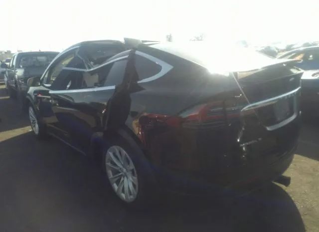 5YJXCDE25JF106552  tesla model x 2018 IMG 2