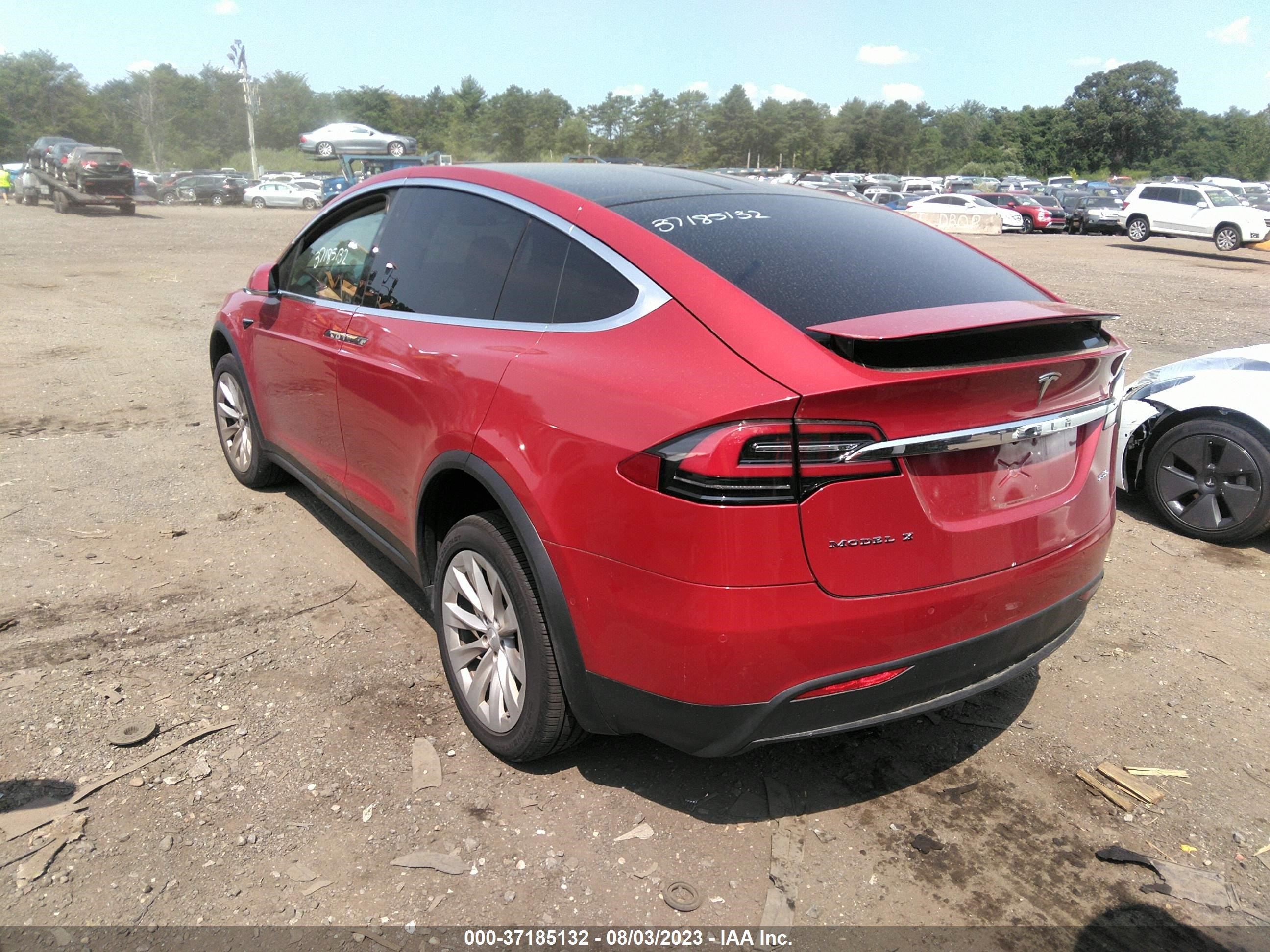 5YJXCDE28JF136662  tesla model x 2018 IMG 2