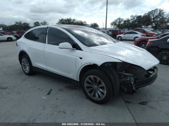 5YJXCDE2XJF088114  tesla model x 2018 IMG 0