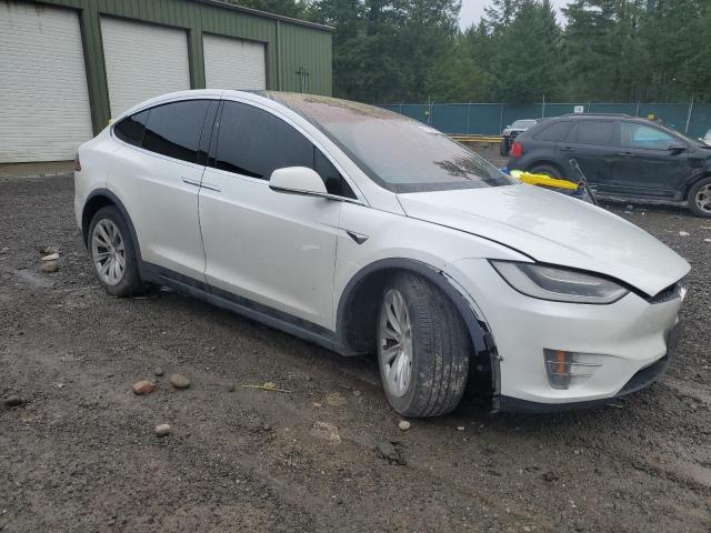 5YJXCDE2XJF088906  tesla model x 2018 IMG 3