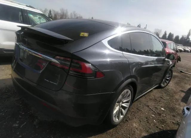 5YJXCAE23LF237464  tesla model x 2020 IMG 3