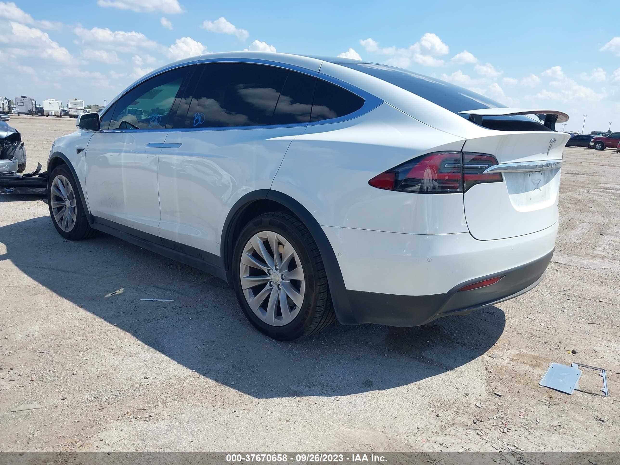 5YJXCDE25LF233336  tesla model x 2020 IMG 2