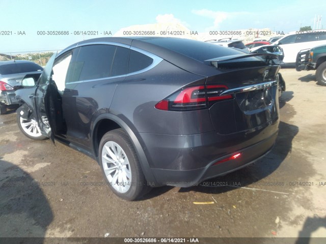 5YJXCAE20LF302819  tesla model x 2020 IMG 2