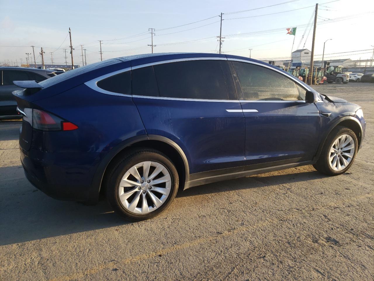 5YJXCAE21LF303929  tesla model x 2020 IMG 3