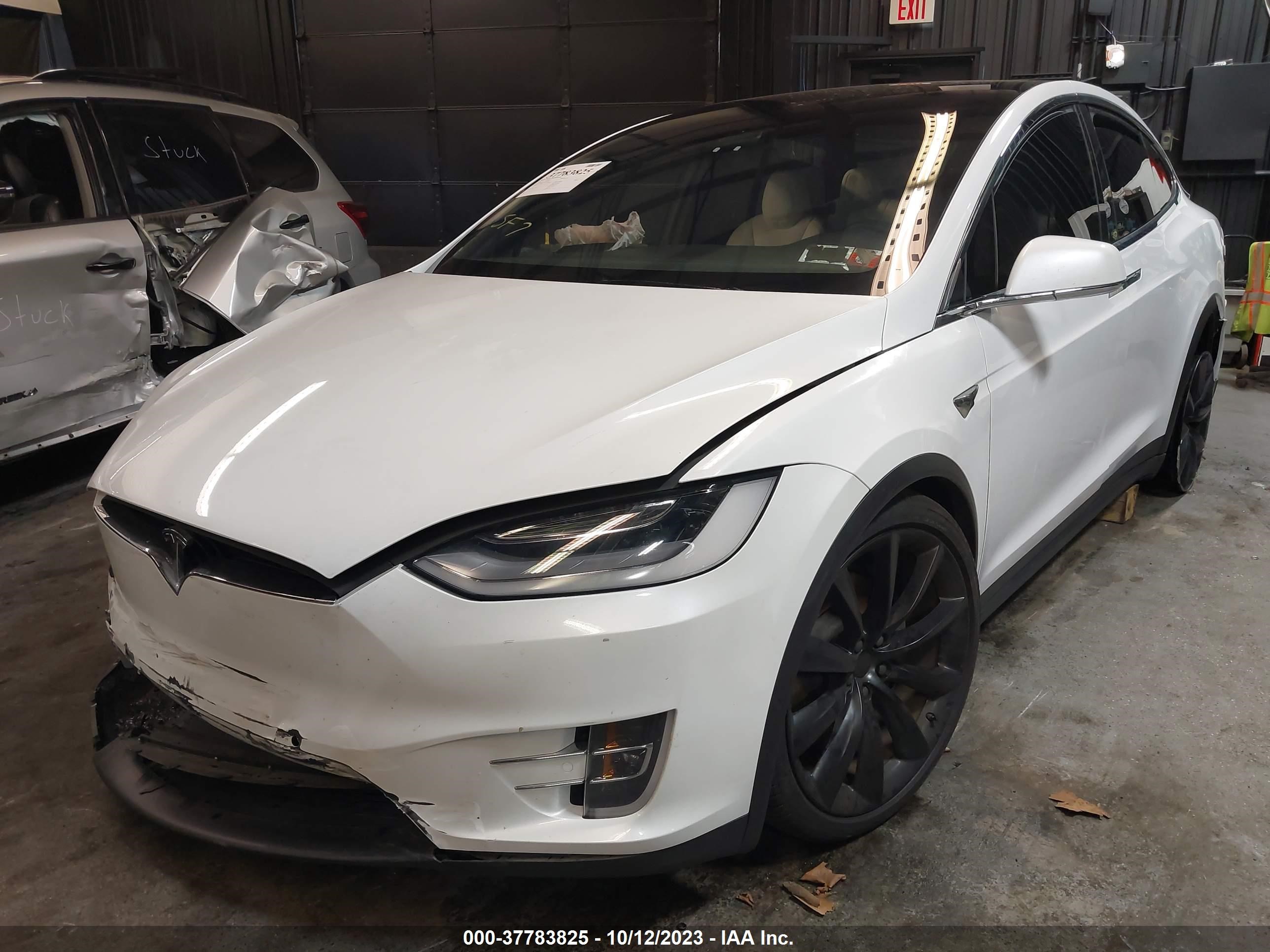 5YJXCAE24MF324081  tesla model x 2020 IMG 1