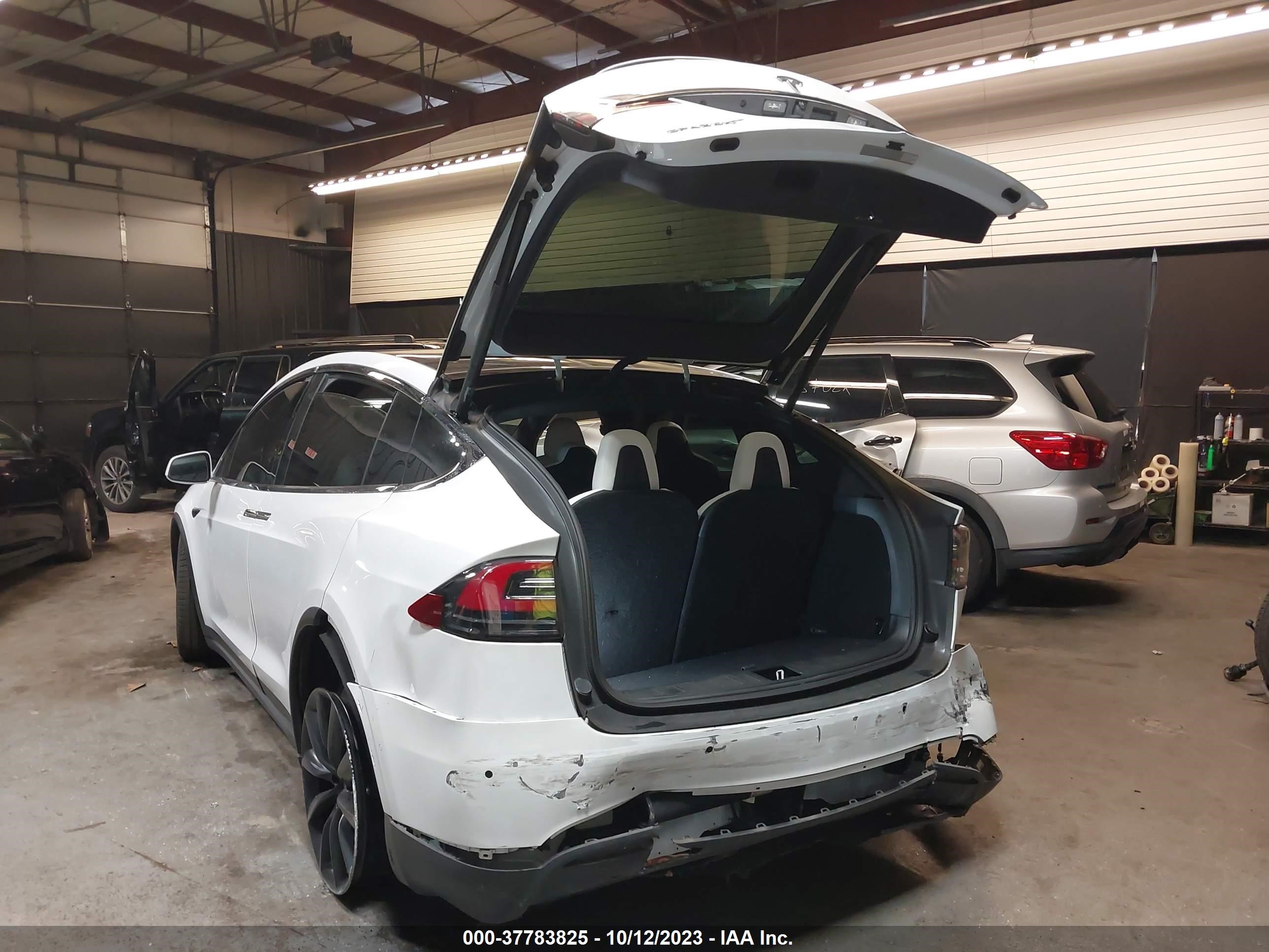 5YJXCAE24MF324081  tesla model x 2020 IMG 2