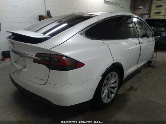 5YJXCBE26LF261747  tesla model x 2020 IMG 3