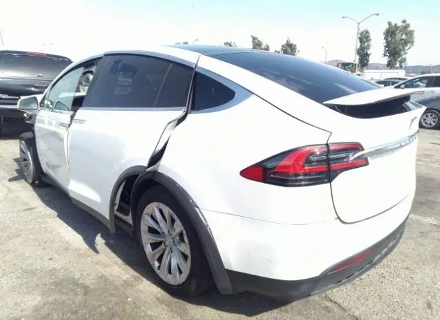 5YJXCBE28LF275648  tesla model x 2020 IMG 2