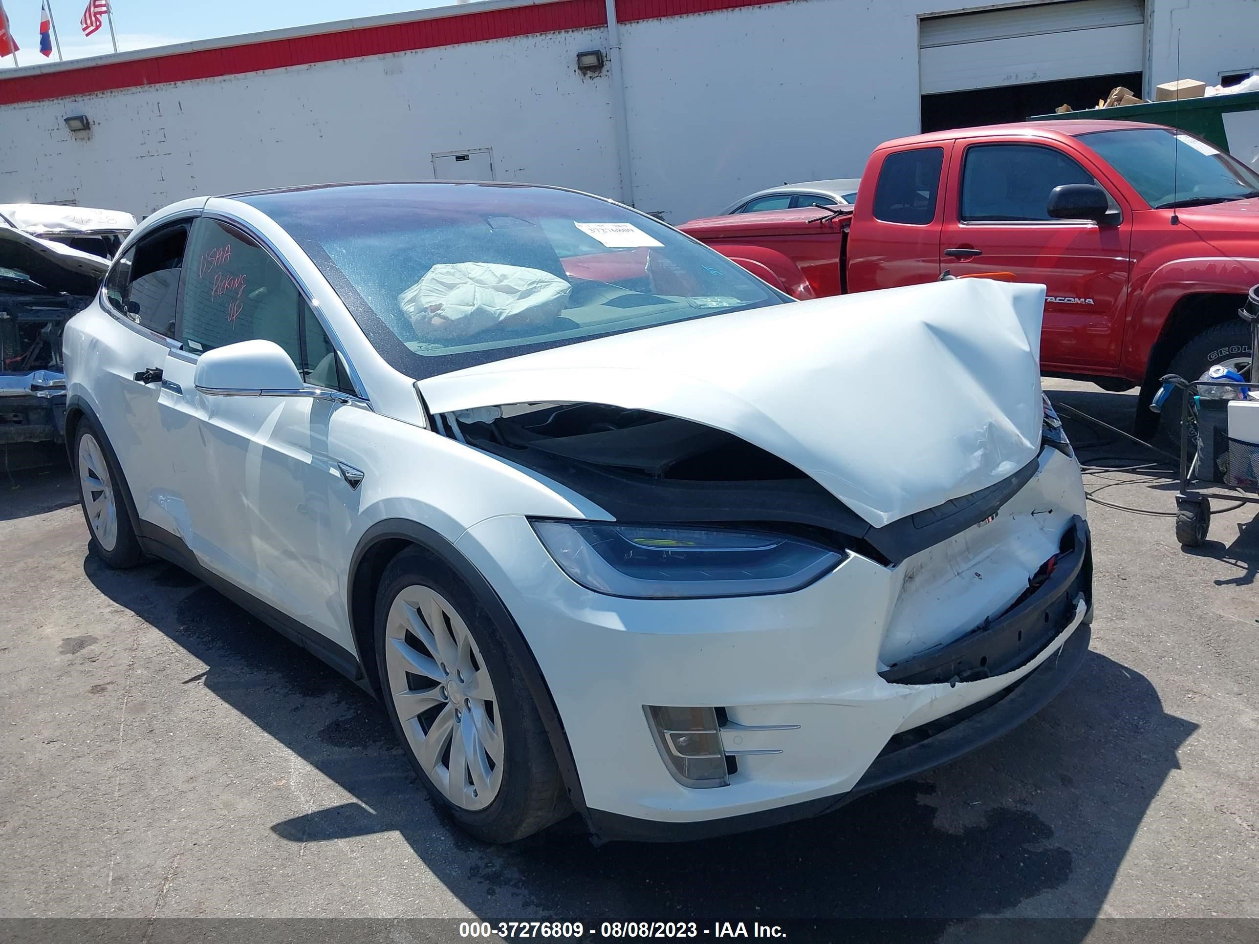 5YJXCBE29LF264450  tesla model x 2020 IMG 0