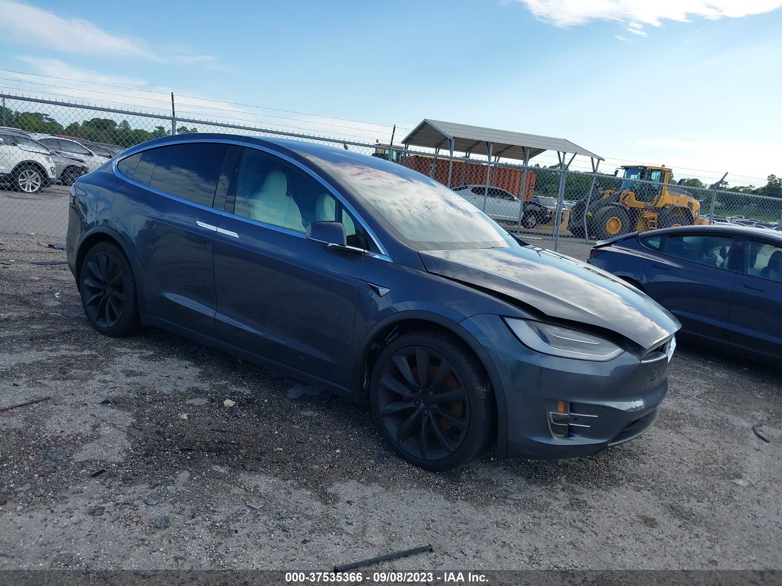 5YJXCBE48MF323555  tesla model x 2021 IMG 0