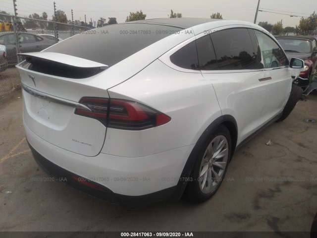 5YJXCDE26LF250128  tesla model x 2020 IMG 3